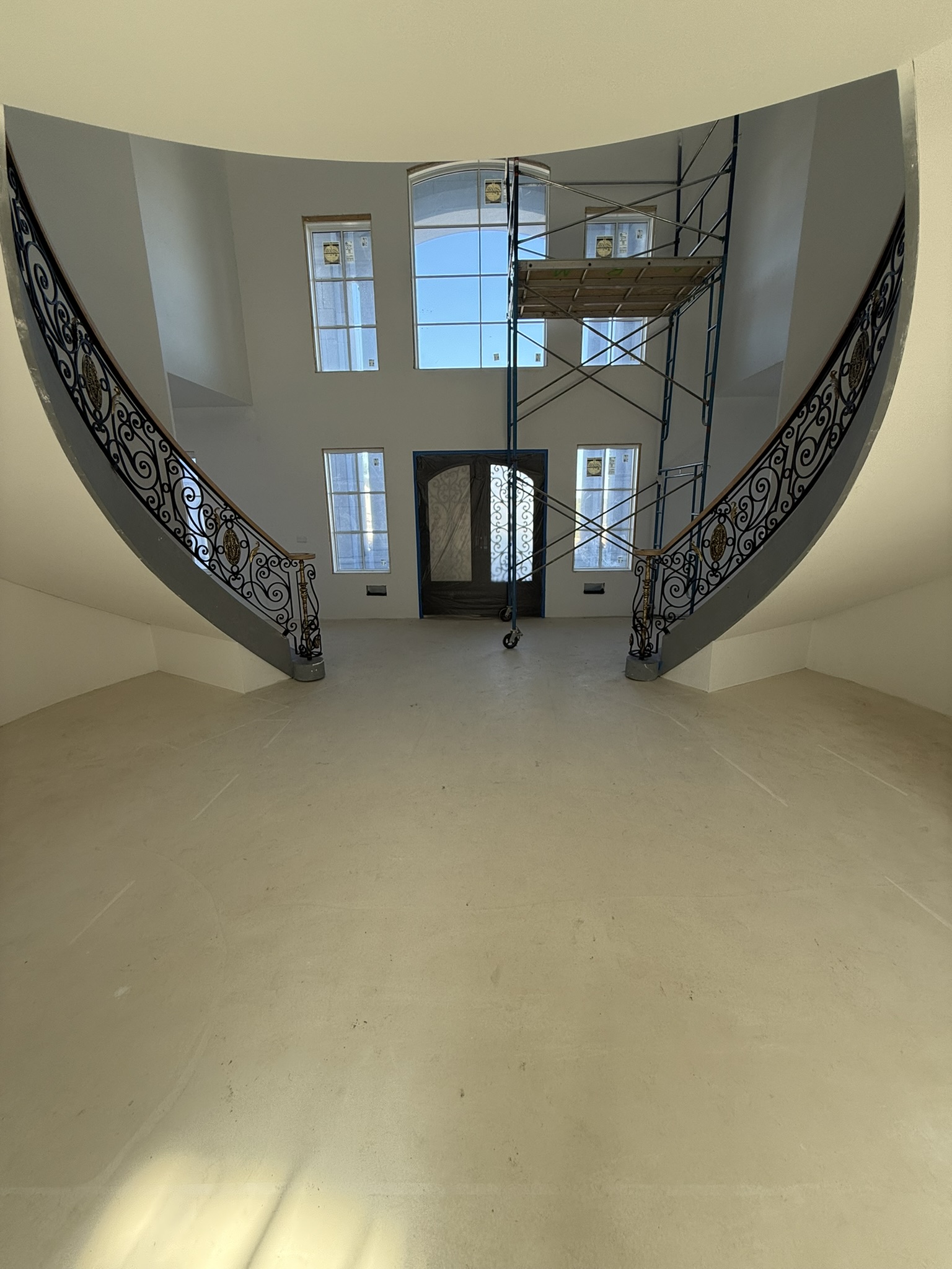 The Medallion Scrollwork Staircase — photo 27